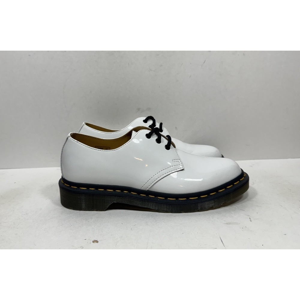 Dr. Doc Martens 26754 Women's Size 7 White Patent Leather Oxfords Shoes Lace Up